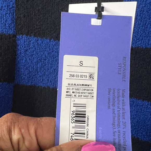 Kahlana Barfield-Brown Future Collective Blue and Black Checkered Sweater - Picture 4 of 5